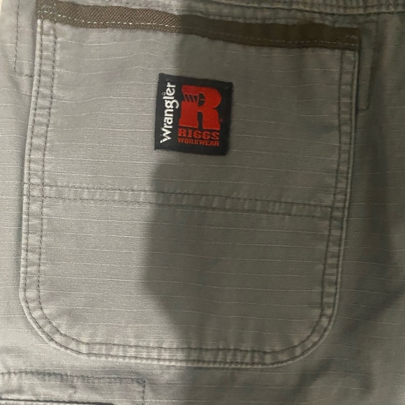 Wrangler - Picture 3 of 3